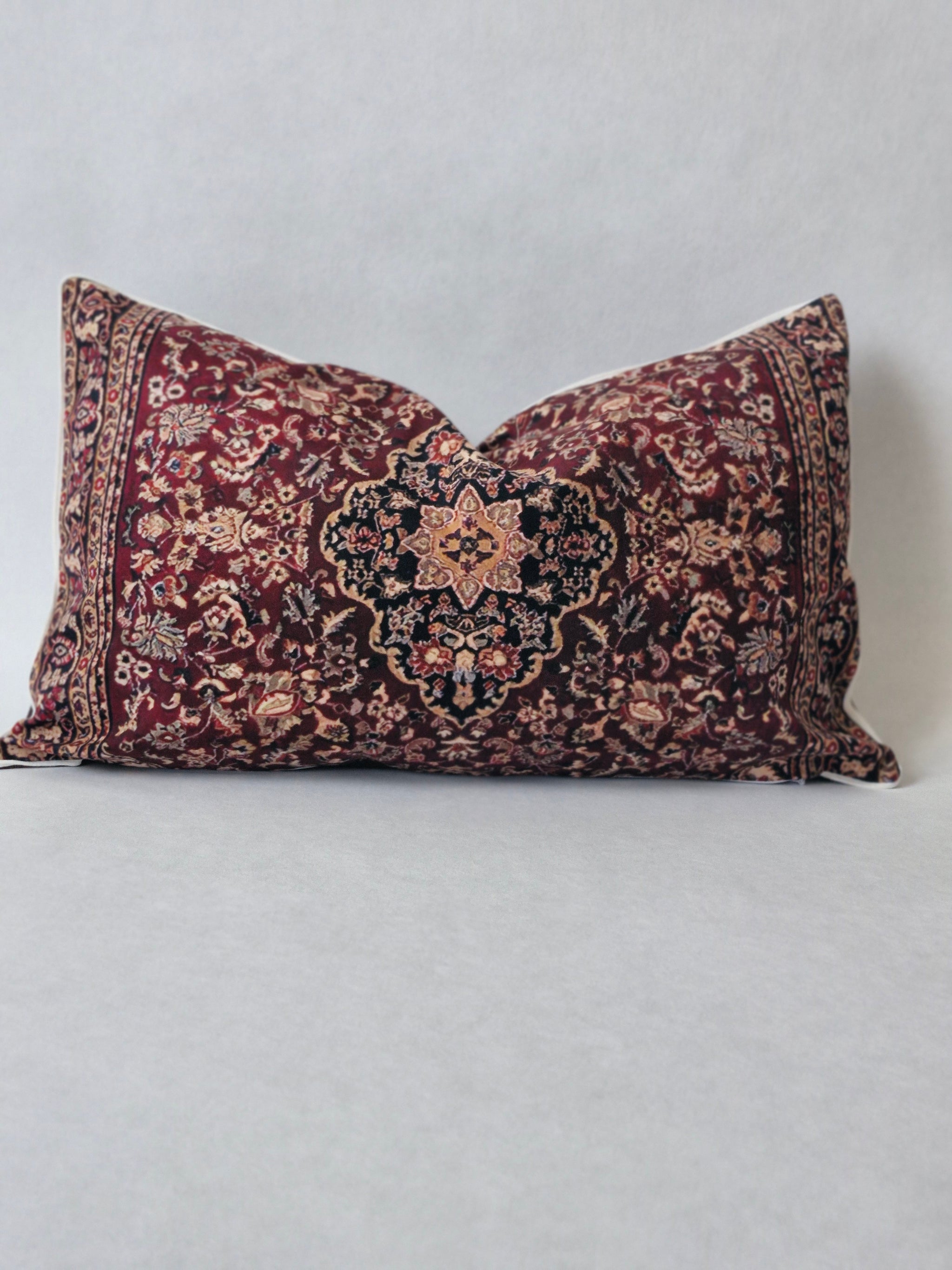 Coussin en velours Perse – 30x50 cm