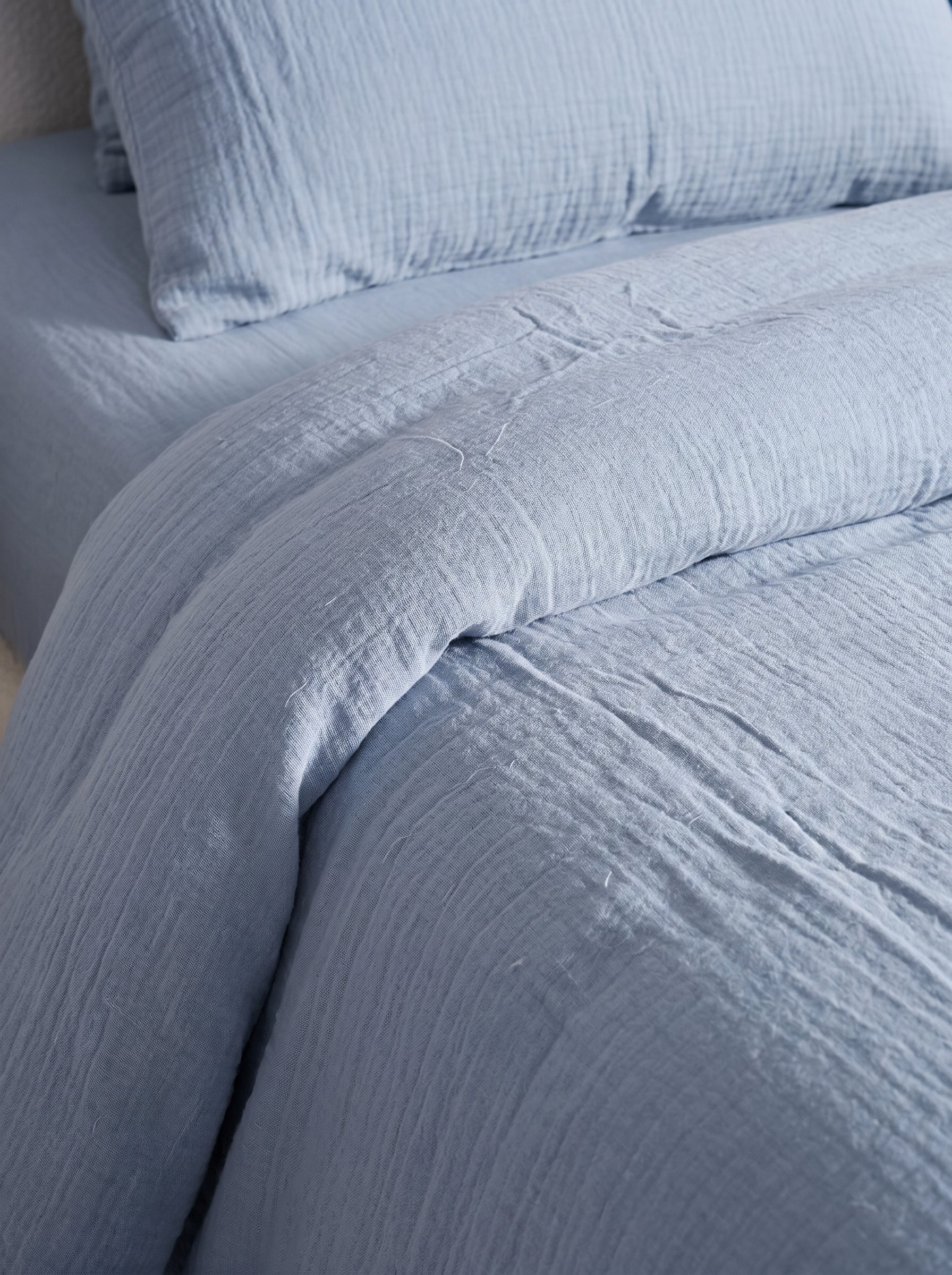 Parure de lit Brume Bleue · Gaze de coton effet lavé