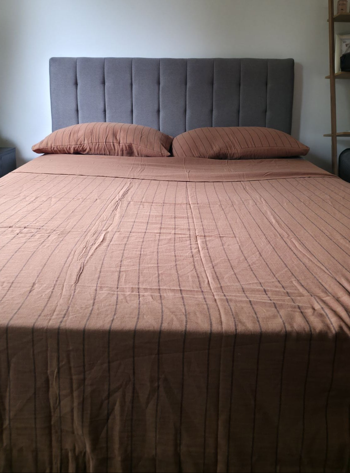 Drap plat Macchiato · Gaze de coton rayé réversible