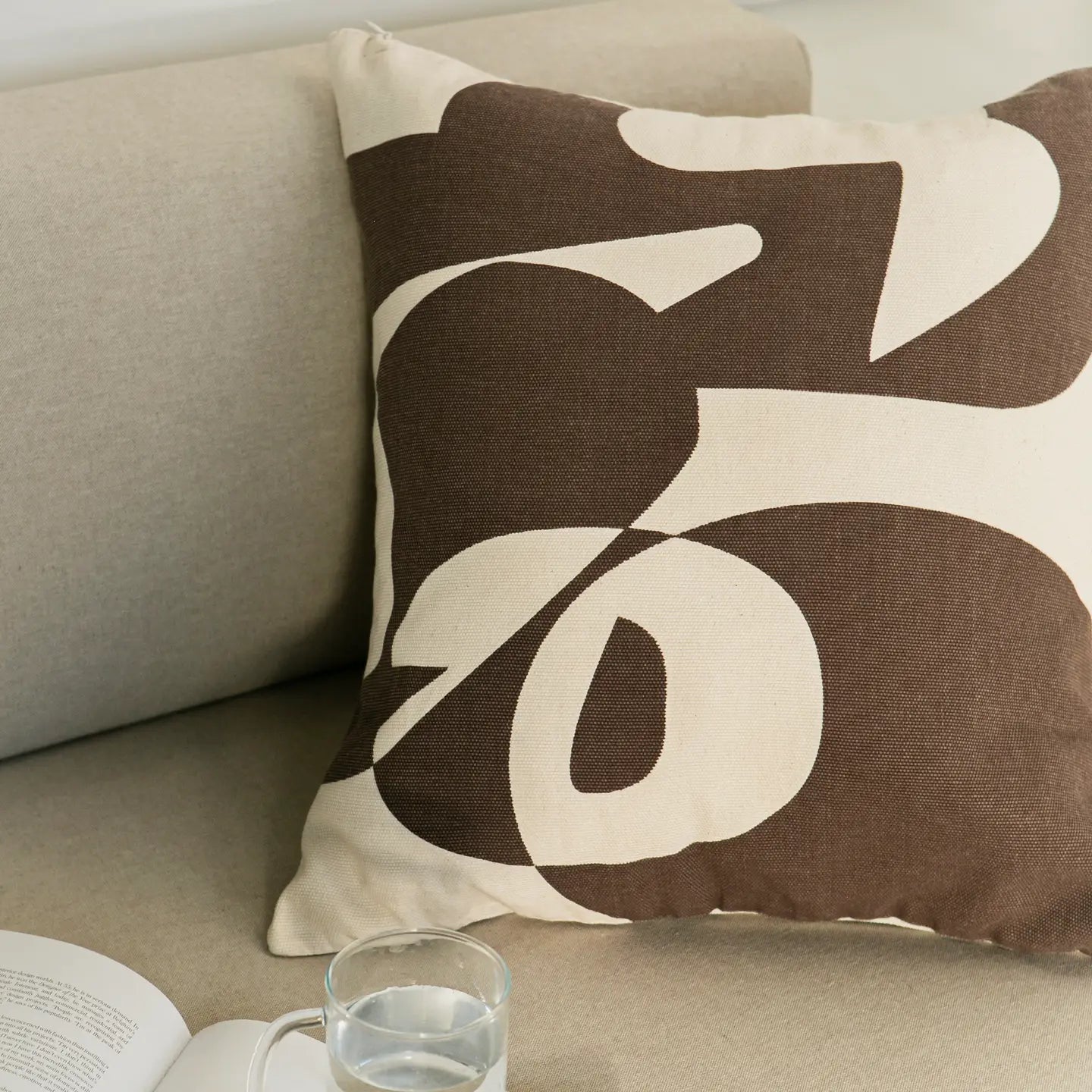 Housse de coussin imprimée Japandi